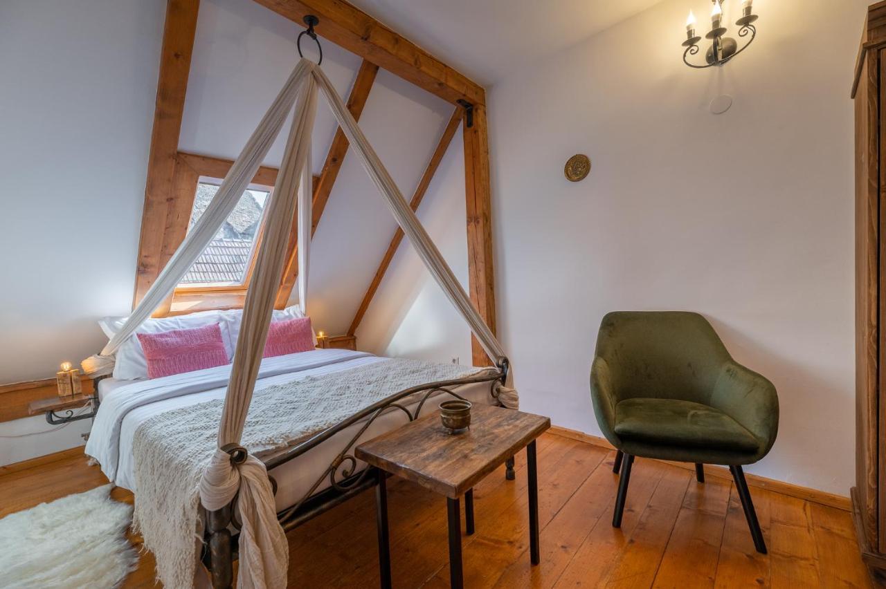 Boutique Hotel Von Graf シギショアラ エクステリア 写真